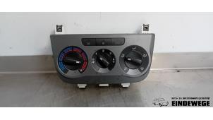 Usados Panel de control de calefacción Fiat Grande Punto (199) 1.4 16V Precio € 30,00 Norma de margen ofrecido por Auto- en demontagebedrijf Eindewege