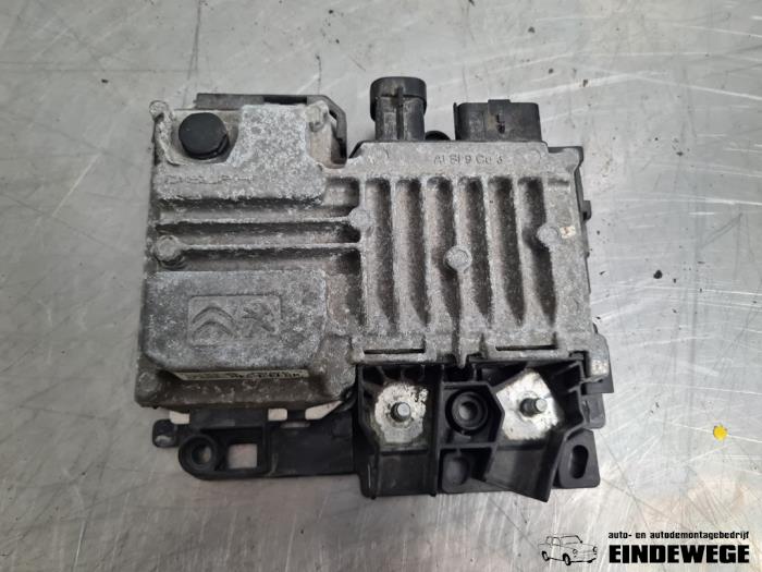Usagé Ordinateur marche-arrêt Opel Crossland (X) 1.2 Turbo 12V Euro 6 Prix € 52,50 Règlement à la marge proposé par Auto- en demontagebedrijf Eindewege