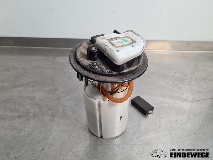Usagé Pompe à carburant Opel Crossland (X) 1.2 Turbo 12V Euro 6 Prix € 105,00 Règlement à la marge proposé par Auto- en demontagebedrijf Eindewege