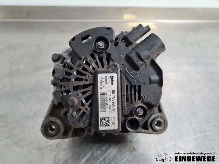 Dynamo van een Opel Crossland (X) 1.2 Turbo 12V Euro 6 2017