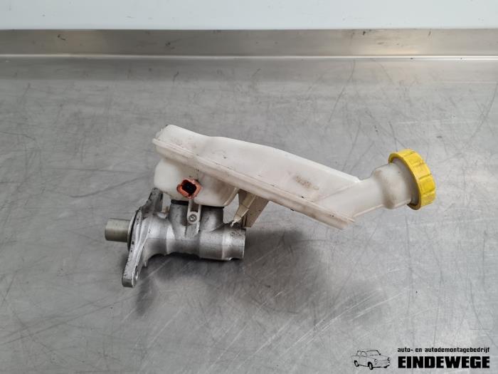 Gebrauchte Hauptbremszylinder Opel Crossland (X) 1.2 Turbo 12V Euro 6 Preis € 38,50 Margenregelung angeboten von Auto- en demontagebedrijf Eindewege