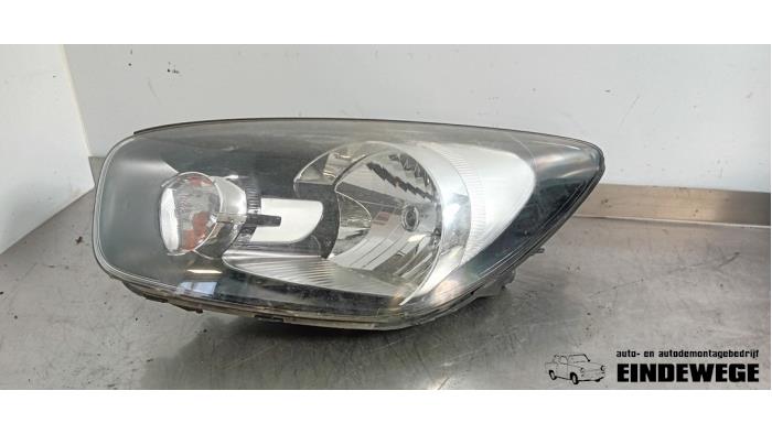 Headlight, left from a Kia Picanto (TA) 1.0 12V 2015