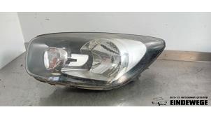 Used Headlight, left Kia Picanto (TA) 1.0 12V Price € 100,00 Margin scheme offered by Auto- en demontagebedrijf Eindewege