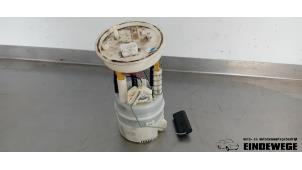 Usados Bomba eléctrica de combustible Mini Mini (R56) 1.4 16V One Precio € 35,00 Norma de margen ofrecido por Auto- en demontagebedrijf Eindewege