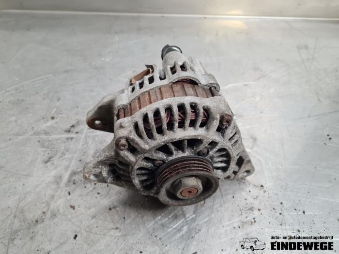 Gebrauchte Dynamo Mitsubishi Space Star (DG) 1.8 16V GDI Preis € 35,00 Margenregelung angeboten von Auto- en demontagebedrijf Eindewege