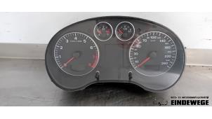 Gebrauchte Instrumentenbrett Audi A3 Sportback (8PA) 1.6 Preis € 105,00 Margenregelung angeboten von Auto- en demontagebedrijf Eindewege
