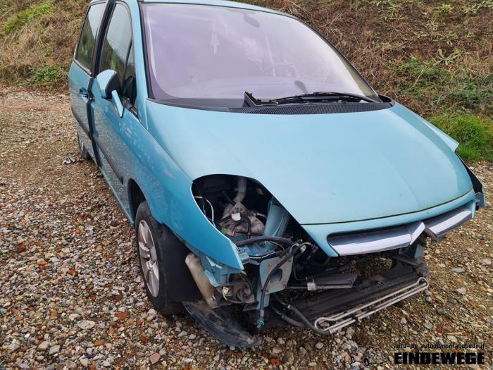 Używane Maska Citroen C8 (EA/EB) 2.2 16V Cena € 105,00 Procedura marży oferowane przez Auto- en demontagebedrijf Eindewege