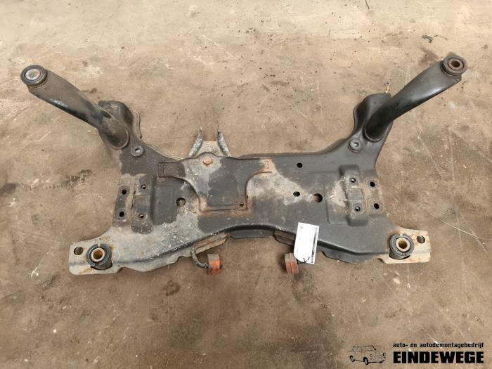 Begagnade Underram Mazda 5 (CR19) 2.0i 16V Pris € 52,50 Marginaltabell erbjuds av Auto- en demontagebedrijf Eindewege
