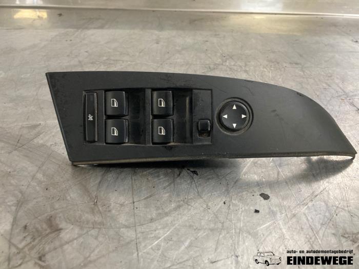 Usados Interruptor combinado de ventanillas BMW 5 serie Touring (E61) 530d 24V Precio € 20,00 Norma de margen ofrecido por Auto- en demontagebedrijf Eindewege