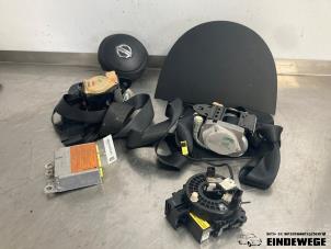 Usagé Kit + module airbag Nissan Micra (K13) 1.2 12V Prix € 420,00 Règlement à la marge proposé par Auto- en demontagebedrijf Eindewege
