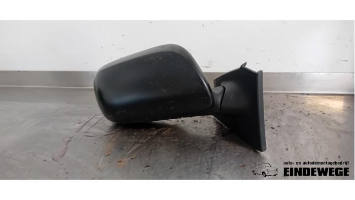 Wing mirror, right from a Toyota Yaris II (P9) 1.0 12V VVT-i 2008