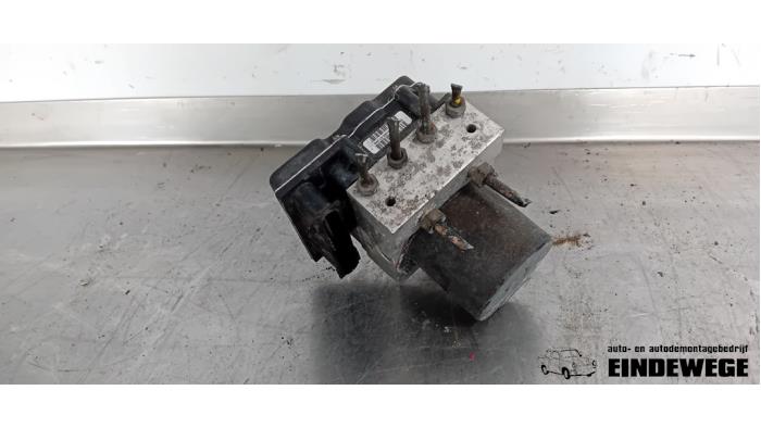 Begagnade ABS-pump Mercedes A (W169) 2.0 A-180 CDI 16V Pris € 52,50 Marginaltabell erbjuds av Auto- en demontagebedrijf Eindewege