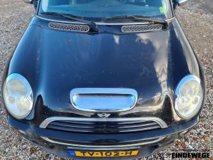 Used Headlight, left Mini Mini Cooper S (R53) 1.6 16V Price € 188,50 Margin scheme offered by Auto- en demontagebedrijf Eindewege