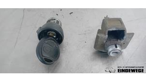 Usagé Kit serrure cylindre (complet) Mini Mini Cooper S (R53) 1.6 16V Prix € 40,00 Règlement à la marge proposé par Auto- en demontagebedrijf Eindewege