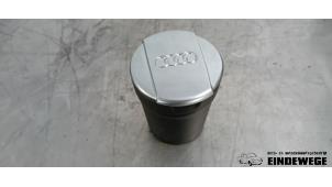 Used Front ashtray Audi A4 Avant (B9) 2.0 TDI 16V Quattro Price € 30,00 Margin scheme offered by Auto- en demontagebedrijf Eindewege