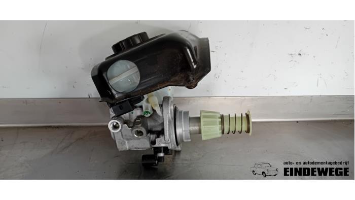 Used Master cylinder Audi A4 Avant (B9) 2.0 TDI 16V Quattro Price € 52,50 Margin scheme offered by Auto- en demontagebedrijf Eindewege