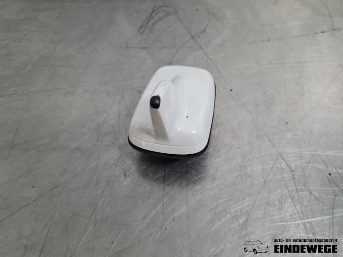 Gebrauchte Antenne Audi A4 Avant (B9) 2.0 TDI 16V Quattro Preis € 25,00 Margenregelung angeboten von Auto- en demontagebedrijf Eindewege