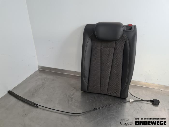Używane Oparcie kanapy Audi A4 Avant (B9) 2.0 TDI 16V Quattro Cena € 105,00 Procedura marży oferowane przez Auto- en demontagebedrijf Eindewege