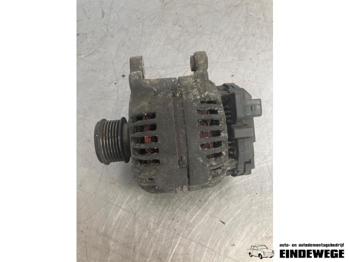 Dynamo van een Audi A3 Sportback (8PA) 1.9 TDI 2005