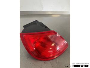 Używane Tylne swiatlo pozycyjne lewe Mitsubishi Colt (Z2/Z3) 1.5 DI-D 12V HP Cena € 30,00 Procedura marży oferowane przez Auto- en demontagebedrijf Eindewege
