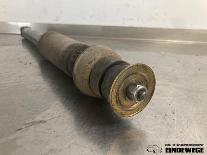 Rear shock absorber, right from a Volkswagen Lupo (6X1) 1.2 TDI 3L 2001