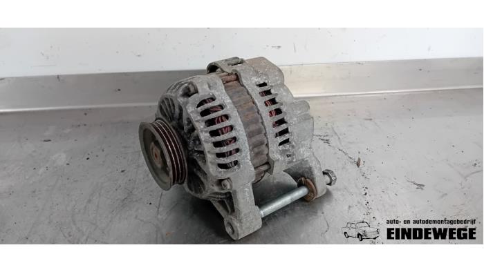 Begagnade Dynamo Renault Twingo (C06) 1.2 Pris € 35,00 Marginaltabell erbjuds av Auto- en demontagebedrijf Eindewege
