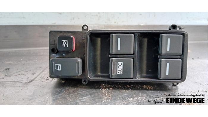 Usados Interruptor combinado de ventanillas Honda Accord Tourer (CM/CN) 2.0 i-VTEC 16V Precio € 52,50 Norma de margen ofrecido por Auto- en demontagebedrijf Eindewege
