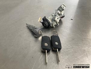 Used Set of cylinder locks (complete) Volkswagen Golf Plus (5M1/1KP) 1.2 TSI Price € 63,50 Margin scheme offered by Auto- en demontagebedrijf Eindewege