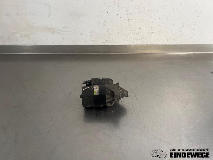 Begagnade Startmotor Renault Kangoo (KC) 1.2 16V Pris på förfrågan erbjuds av Auto- en demontagebedrijf Eindewege