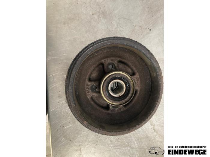 Rear wheel bearing from a Opel Agila (B) 1.2 16V 2009