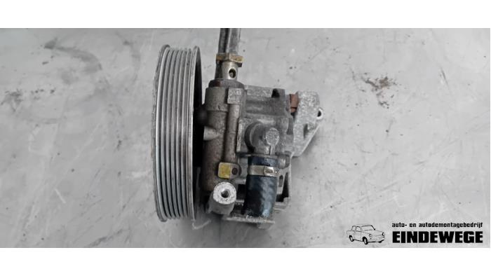 Usagé Pompe de direction Audi A6 (C5) 2.4 V6 30V Prix € 52,50 Règlement à la marge proposé par Auto- en demontagebedrijf Eindewege