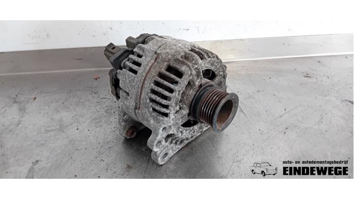 Usagé Dynamo Volkswagen Polo III (6N2) 1.4 16V 75 Prix € 30,00 Règlement à la marge proposé par Auto- en demontagebedrijf Eindewege