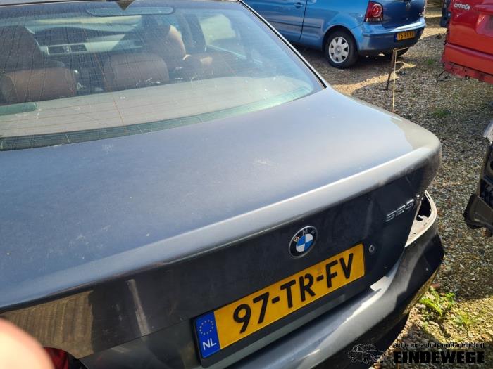 Begagnade Baklucka BMW 5 serie (E60) 523i 24V Pris € 105,00 Marginaltabell erbjuds av Auto- en demontagebedrijf Eindewege