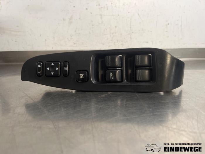 Usados Interruptor combinado de ventanillas Subaru Legacy Wagon (BH) 2.5 16V Precio € 35,00 Norma de margen ofrecido por Auto- en demontagebedrijf Eindewege