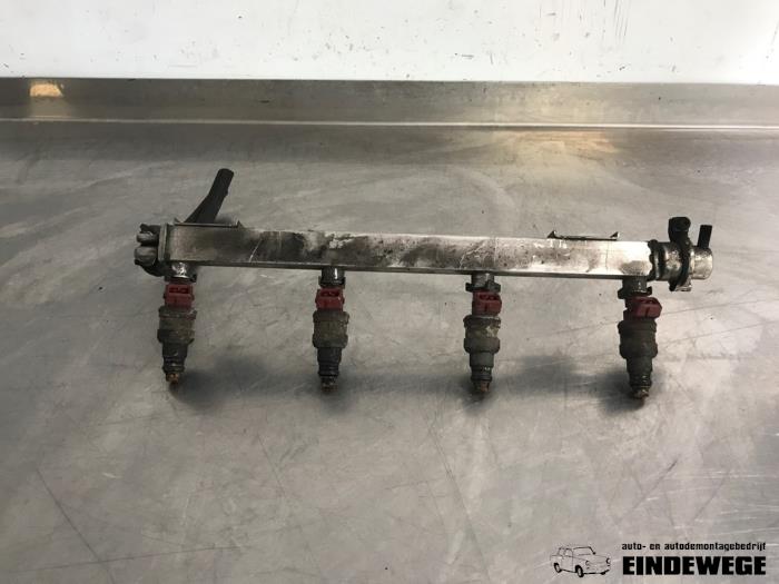 Usagé Système d'injection Saab 9-3 I (YS3D) 2.0t 16V Prix € 52,50 Règlement à la marge proposé par Auto- en demontagebedrijf Eindewege