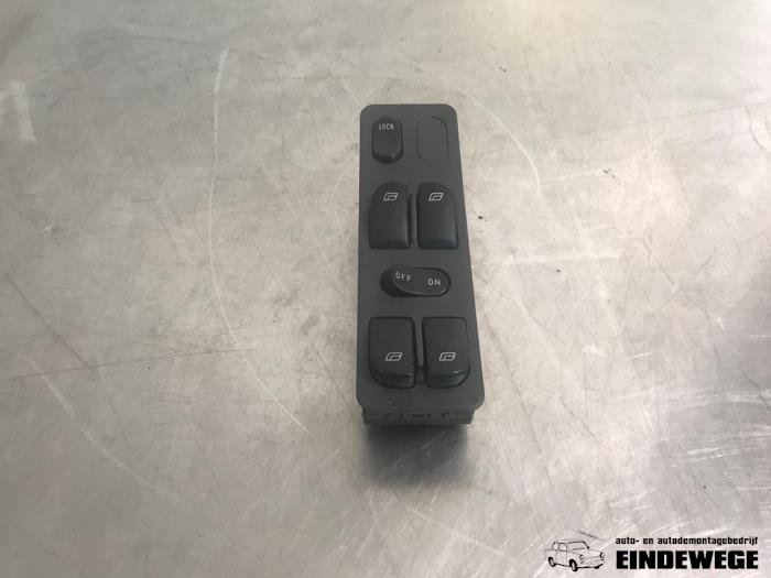 Usados Interruptor combinado de ventanillas Saab 9-3 I (YS3D) 2.0t 16V Ecopower Precio € 26,25 Norma de margen ofrecido por Auto- en demontagebedrijf Eindewege