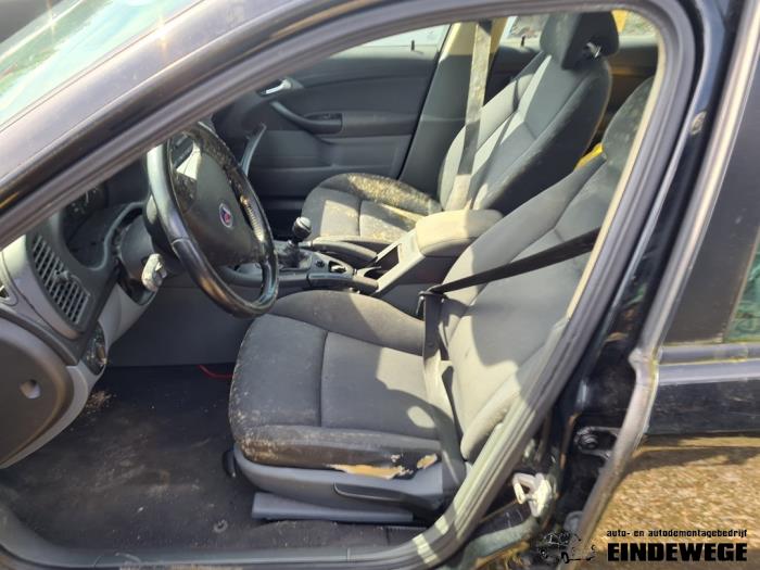 Używane Fotel prawy Saab 9-3 II Sport Sedan (YS3F) 1.8t 16V Cena na żądanie oferowane przez Auto- en demontagebedrijf Eindewege