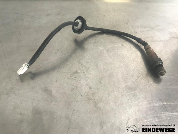 Usados Sonda Lambda Mitsubishi Colt (Z2/Z3) 1.3 16V Precio € 25,00 Norma de margen ofrecido por Auto- en demontagebedrijf Eindewege