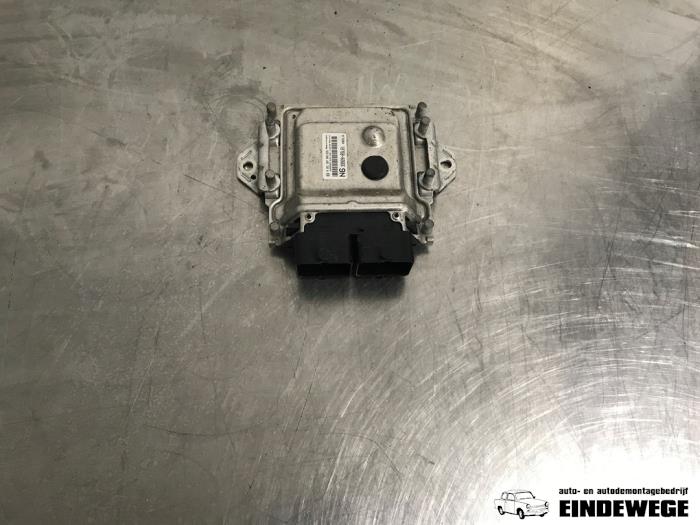 Używane Komputer sterowania silnika Opel Agila (B) 1.0 12V Cena € 78,50 Procedura marży oferowane przez Auto- en demontagebedrijf Eindewege