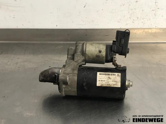 Gebrauchte Anlasser Opel Combo 1.3 CDTI 16V ecoFlex Preis € 30,00 Margenregelung angeboten von Auto- en demontagebedrijf Eindewege