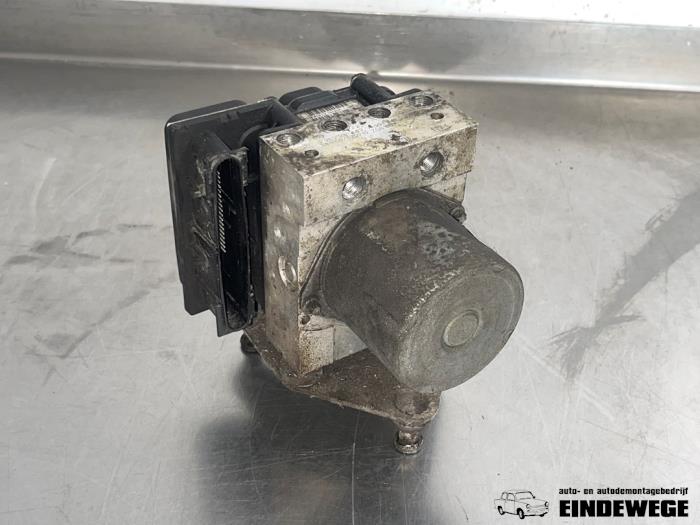 Gebrauchte ABS Pumpe Volkswagen Crafter 2.5 TDI 30/32/35/46/50 Preis € 105,00 Margenregelung angeboten von Auto- en demontagebedrijf Eindewege