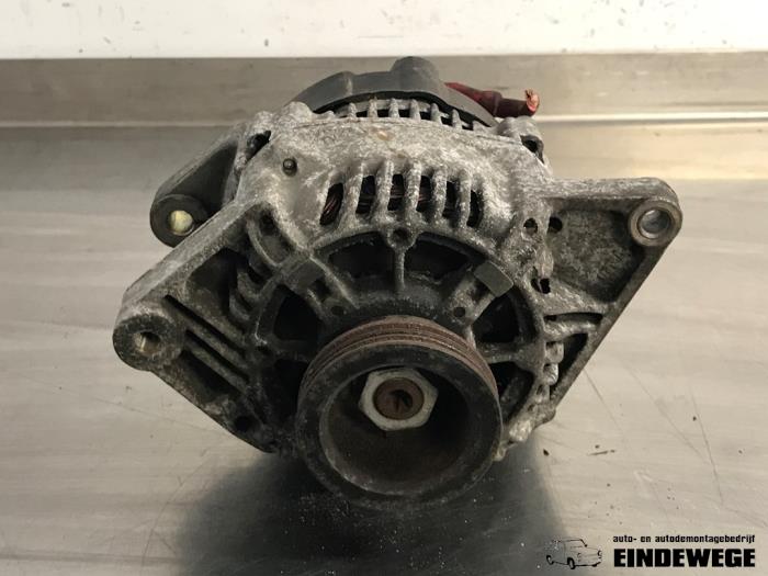 Usagé Dynamo Renault Clio II (BB/CB) 1.4 Prix € 30,00 Règlement à la marge proposé par Auto- en demontagebedrijf Eindewege