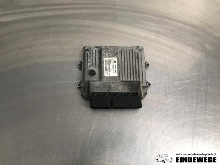 Begagnade Dator, motorstyrning Opel Combo (Corsa C) 1.3 CDTI 16V Pris € 78,50 Marginaltabell erbjuds av Auto- en demontagebedrijf Eindewege