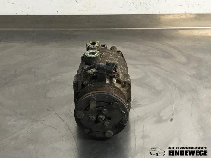Gebrauchte Klimapumpe Ford Transit Connect 1.8 TDdi LWB Euro 4 Preis € 88,50 Margenregelung angeboten von Auto- en demontagebedrijf Eindewege