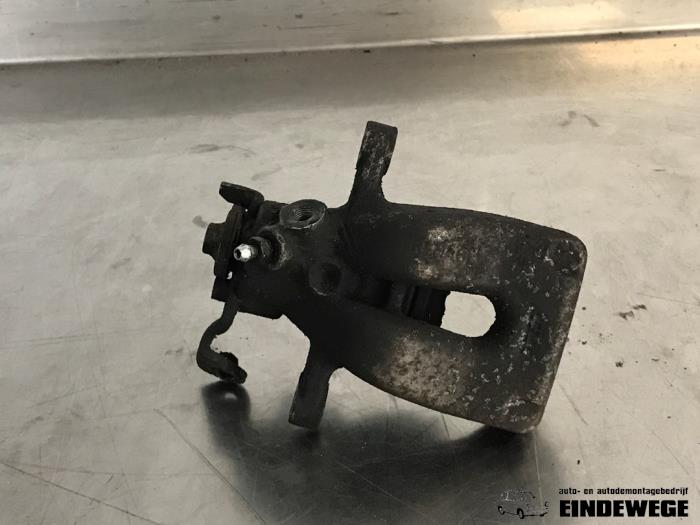 Gebrauchte Bremszange links hinten Renault Modus/Grand Modus (JP) 1.2 16V TCE 100 Preis € 35,00 Margenregelung angeboten von Auto- en demontagebedrijf Eindewege