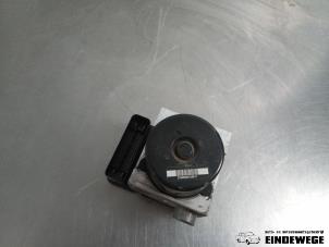 Pompa ABS z Mercedes-Benz C (W204) 2.2 C-180 CDI 16V BlueEFFICIENCY 2012