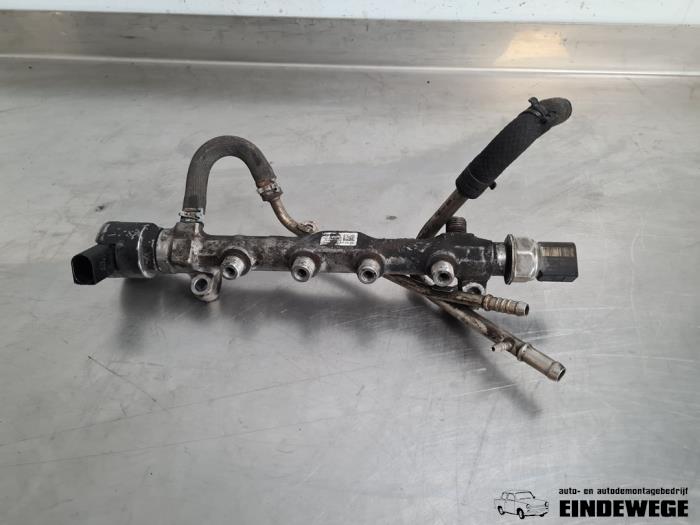 Usagé Distributeur de carburant Volkswagen Caddy IV 2.0 TDI 75 Prix € 78,50 Règlement à la marge proposé par Auto- en demontagebedrijf Eindewege