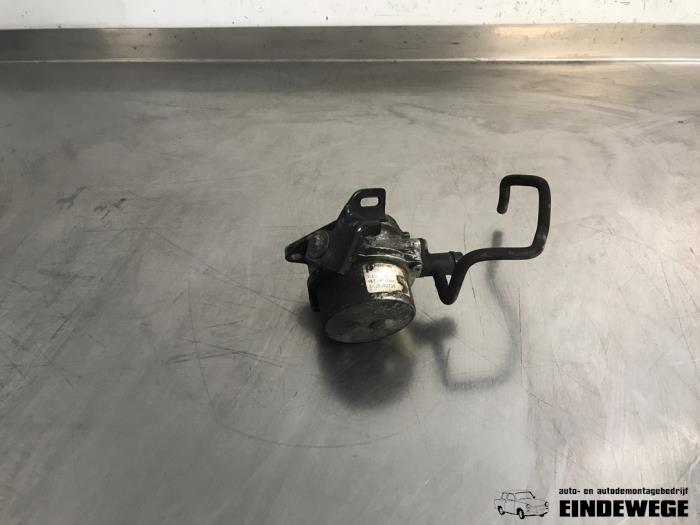 Usagé Pompe à vide (diesel) Mercedes Citan (415.6) 1.5 108 CDI Prix € 30,00 Règlement à la marge proposé par Auto- en demontagebedrijf Eindewege