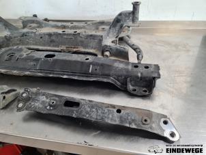 Subframe from a Lexus NX I (Z1) 300h 2.5 16V 4x4 2018
