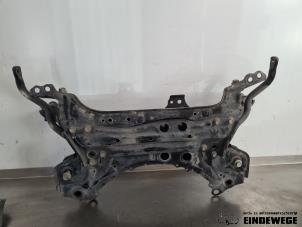 Subframe from a Lexus NX I (Z1) 300h 2.5 16V 4x4 2018